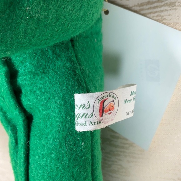 Rare 2005 Town’s Design-Annalee Dolls-12” Caroller - Picture 7 of 9